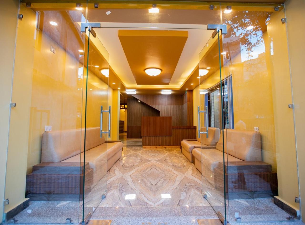 Hotel Visitors Inn , โพคารา ภายนอก รูปภาพ