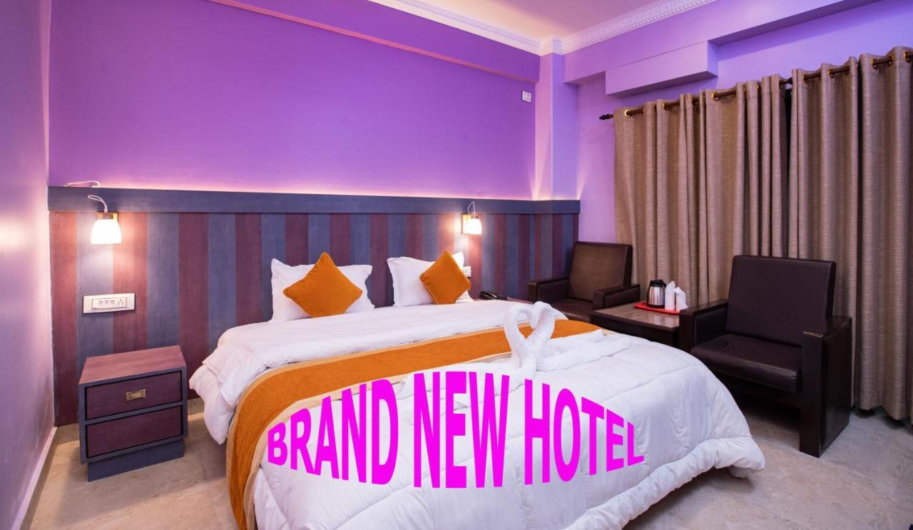 Hotel Visitors Inn , โพคารา ภายนอก รูปภาพ
