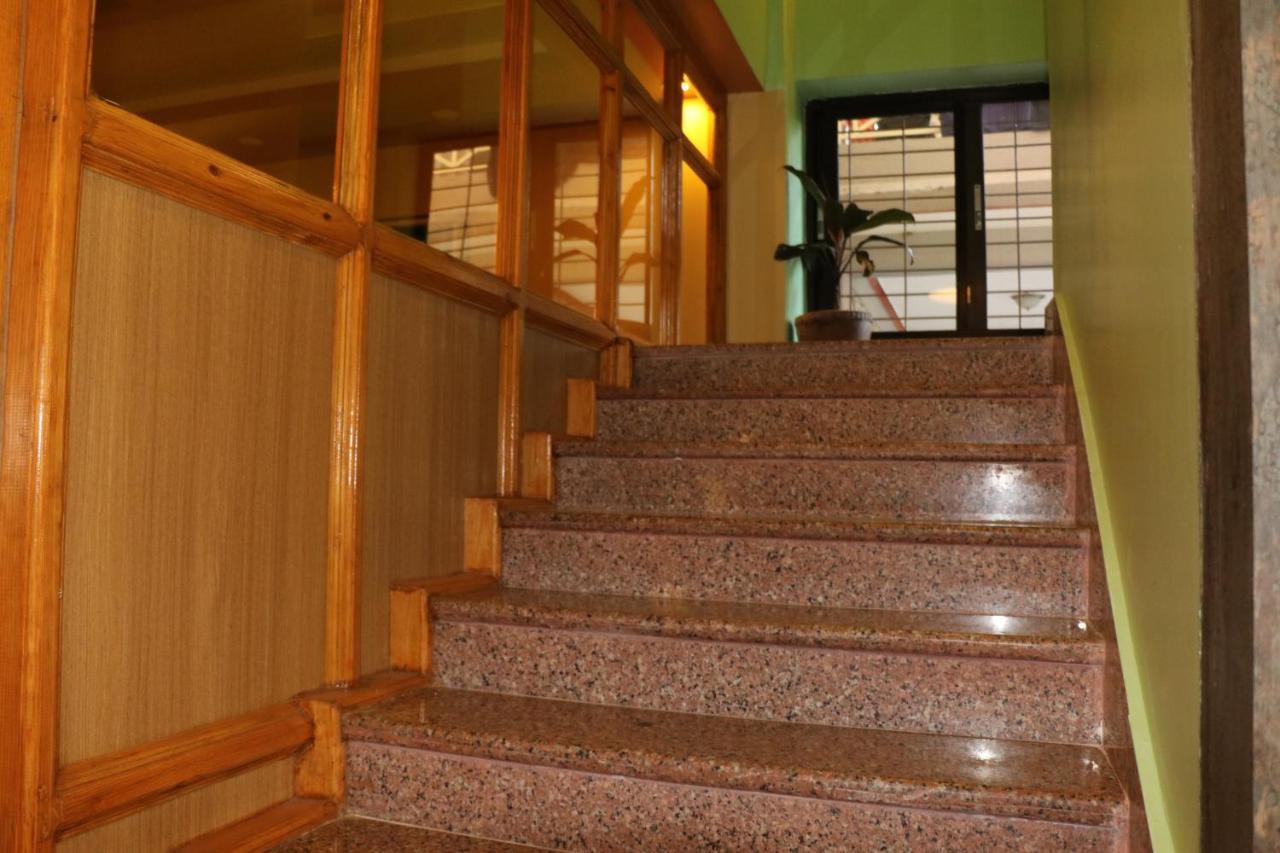 Hotel Visitors Inn , โพคารา ภายนอก รูปภาพ