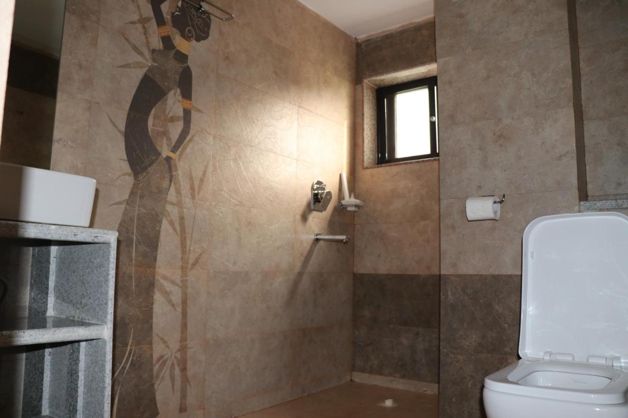 Hotel Visitors Inn , โพคารา ภายนอก รูปภาพ